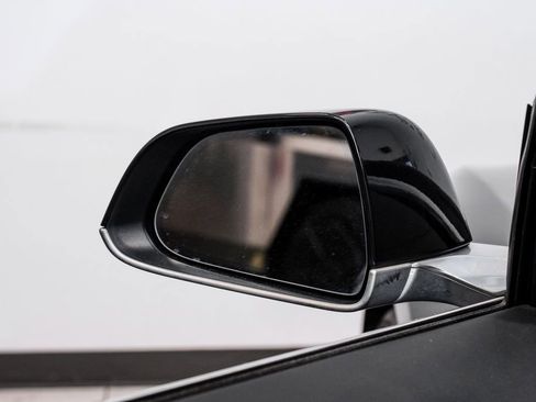 Used 2018 Tesla Model 3 Performance image 44