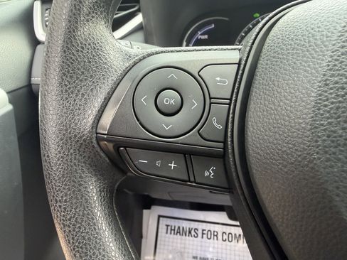 Used 2025 Toyota RAV4 LE image 34