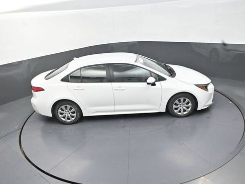 Used 2024 Toyota Corolla LE FWD image 29