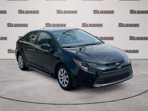 Used 2023 Toyota Corolla LE w/ Carpet Mat Package (TMS) FWD image 7