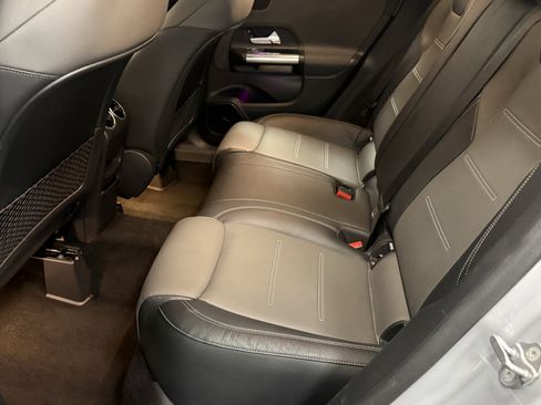 Certified 2021 Mercedes-Benz GLA 35 AMG 4MATIC image 40