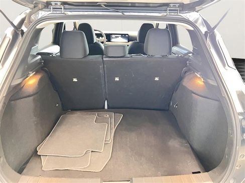 Used 2025 Nissan Kicks SV image 10