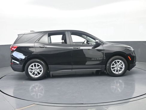 Used 2023 Chevrolet Equinox LS FWD image 7