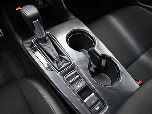 Used 2024 Honda Civic Sport image 30