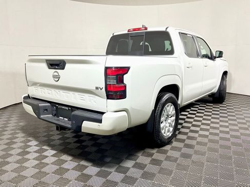 Used 2022 Nissan Frontier SV image 15