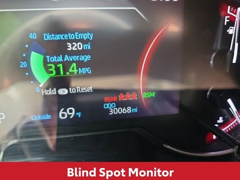 Used 2023 Toyota RAV4 XLE Premium image 26