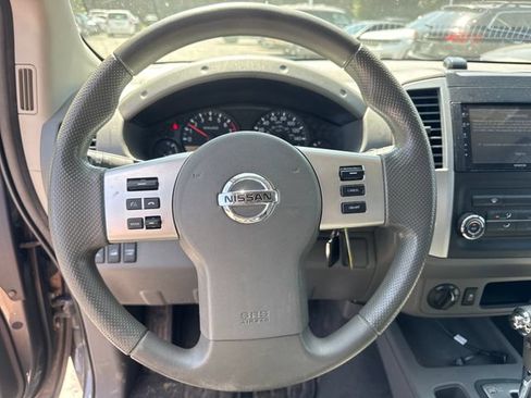 Used 2019 Nissan Frontier SV AWD/4WD image 18