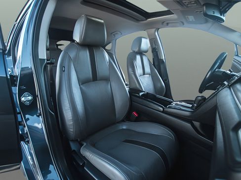 Used 2019 Honda Civic EX-L image 13