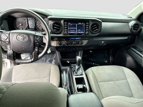 Used 2022 Toyota Tacoma SR AWD/4WD image 14