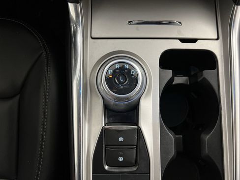 Used 2022 Ford Explorer XLT w/ Equipment Group 202A image 21