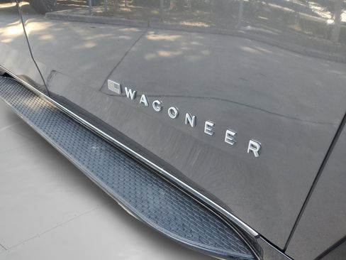 Used 2023 Jeep Wagoneer 4WD image 31