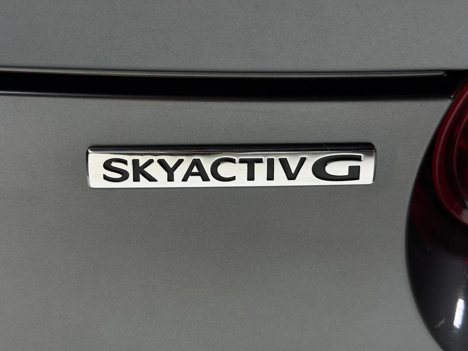 Used 2022 MAZDA MX-5 Miata RF Grand Touring RWD image 10