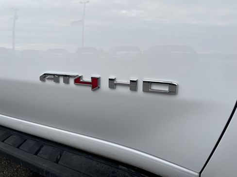 Used 2024 GMC Sierra 2500 AT4 w/ AT4 Premium Plus Package image 20