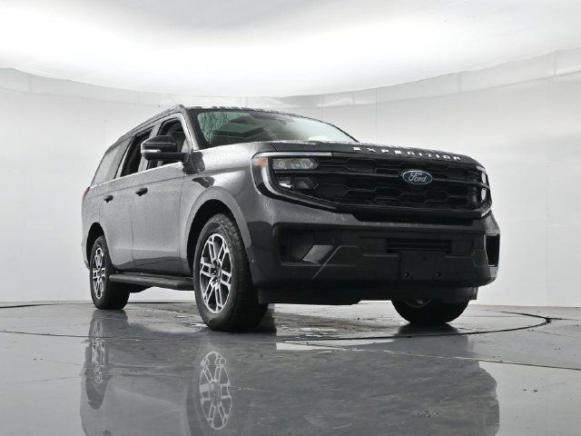 Certified 2025 Ford Expedition Active AWD/4WD image 39