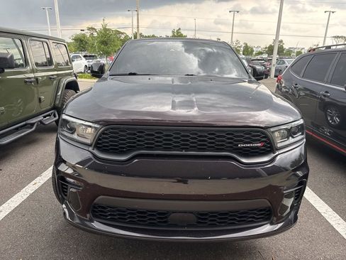 Used 2023 Dodge Durango GT RWD image 2