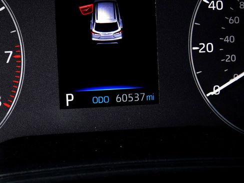 Used 2023 Toyota Corolla Cross LE image 22