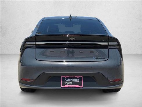 Used 2023 Toyota Prius Prime FWD image 7