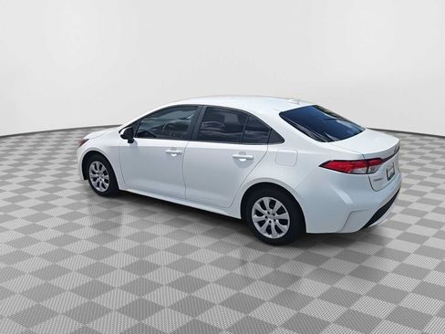 Used 2022 Toyota Corolla LE FWD image 6