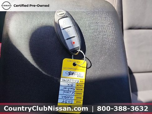 Certified 2024 Nissan Frontier SV image 35