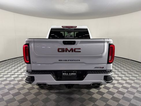 Used 2024 GMC Sierra 1500 AT4 w/ Technology Package AWD/4WD image 6