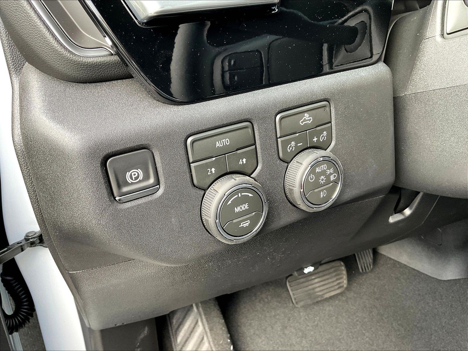 New 2026 Chevrolet Silverado 1500 RST AWD/4WD image 22