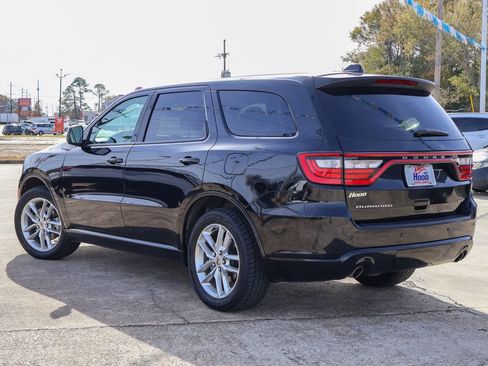 Used 2023 Dodge Durango GT image 2
