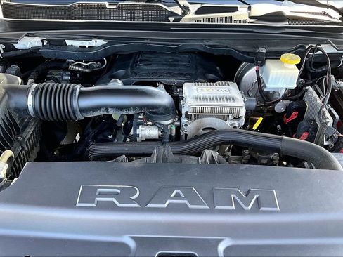 Used 2019 RAM 1500 Limited AWD/4WD image 11