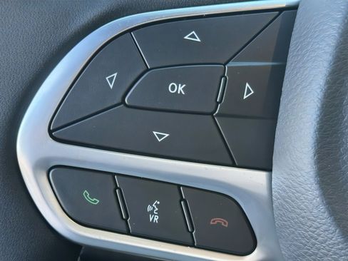 New 2026 Chrysler Voyager LX image 20