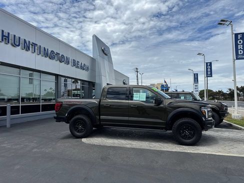 Used 2026 Ford F150 Raptor AWD/4WD image 3