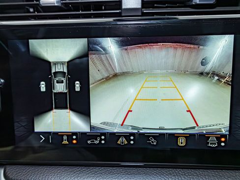 Used 2024 GMC Sierra 2500 Denali w/ Denali Reserve Package image 22