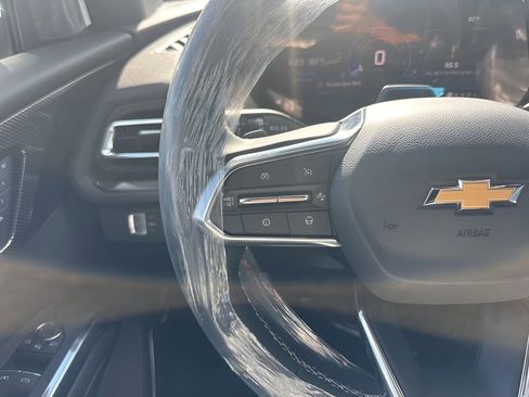 Used 2025 Chevrolet Traverse High Country image 17