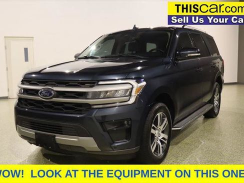 Used 2023 Ford Expedition XLT RWD image 4