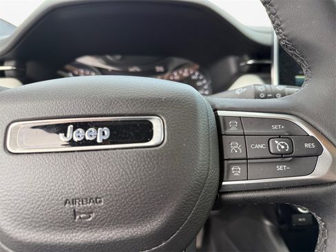 Used 2024 Jeep Compass Limited image 26