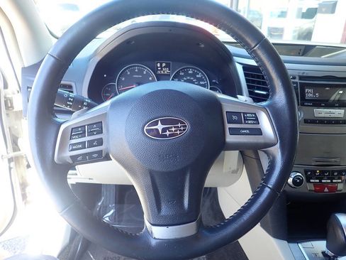 Used 2013 Subaru Outback 2.5i Premium w/ Popular Pkg 1B image 7