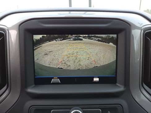 Used 2022 Chevrolet Silverado 1500 Custom Trail Boss w/ LPO, Dark Essentials Package image 9