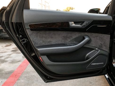 Used 2017 Audi A8 L 4.0T w/ Driver Assistance Package image 52