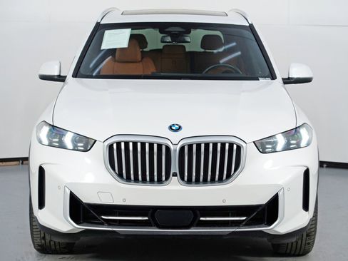 Used 2024 BMW X5 xDrive50e w/ Parking Assistance Package image 52