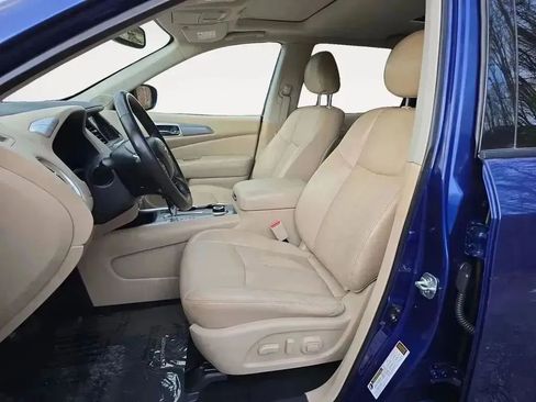 Used 2019 Nissan Pathfinder SL w/ SL Premium Package image 9