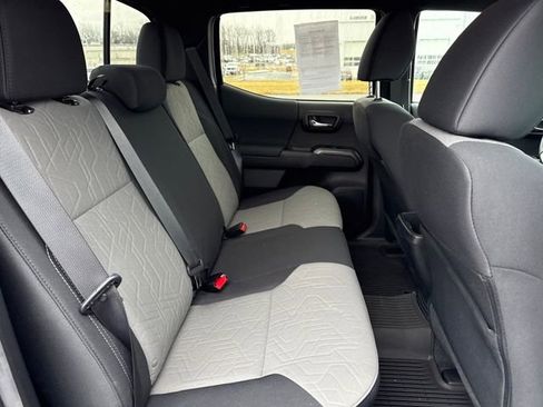 Certified 2022 Toyota Tacoma TRD Off-Road w/ Technology Package image 14