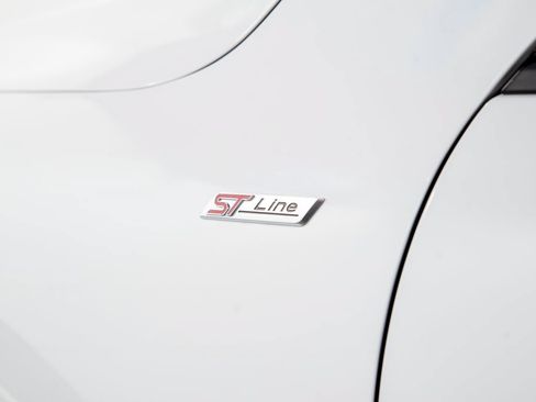 Used 2023 Ford Escape ST-Line FWD image 5