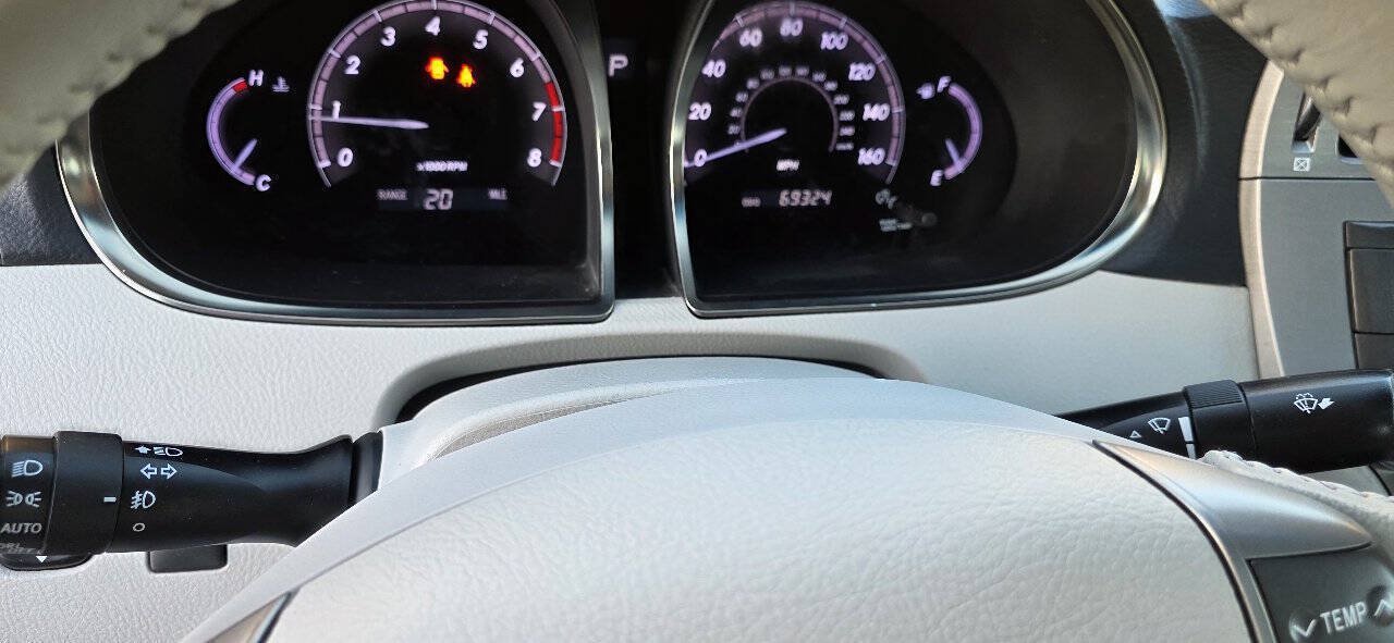 Used 2011 Toyota Avalon FWD image 15