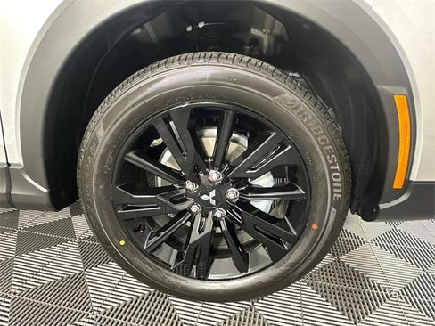 New 2025 Mitsubishi Eclipse Cross LE image 4