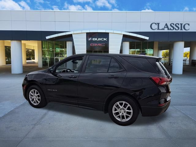 Used 2023 Chevrolet Equinox LS FWD image 5