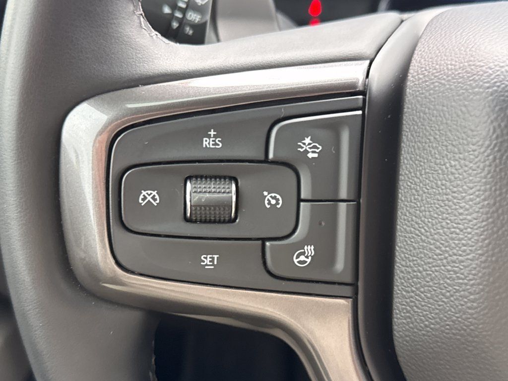 Used 2025 Chevrolet Silverado 1500 ZR2 w/ Technology Package AWD/4WD image 27
