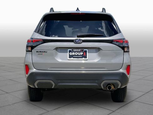 Used 2025 Subaru Forester Limited AWD/4WD image 5