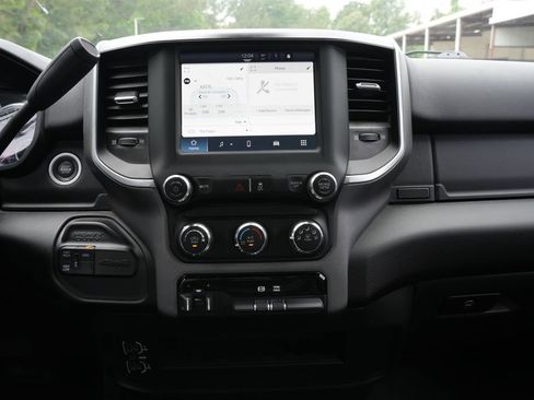 Used 2024 RAM 3500 Big Horn AWD/4WD image 11