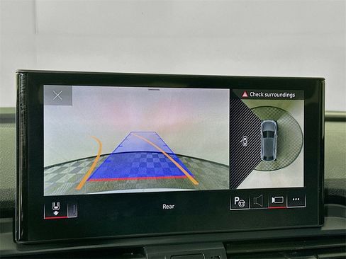 Used 2021 Audi Q5 Prestige w/ Prestige Package image 23