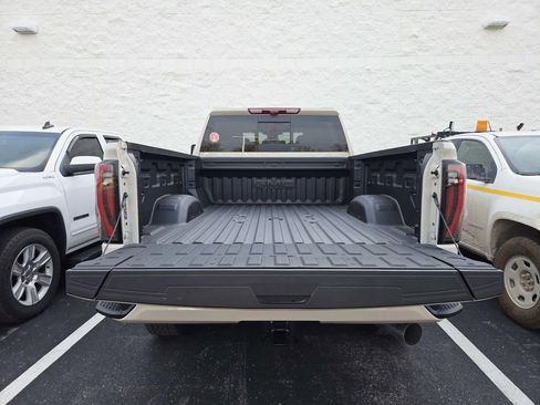 New 2026 GMC Sierra 2500 AT4 w/ AT4 Premium Plus Package AWD/4WD image 16