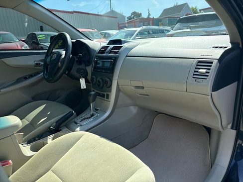 Used 2012 Toyota Corolla LE FWD image 12