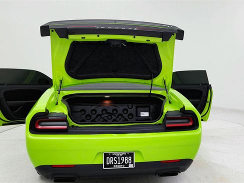 Used 2015 Dodge Challenger SRT Hellcat image 24